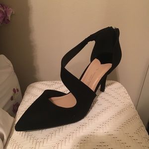 Dorothy Perkins heels. Black, NWT.